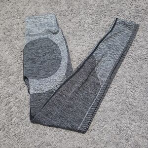 PINK Victoria's Secret Kids Leggings in Gray Tones